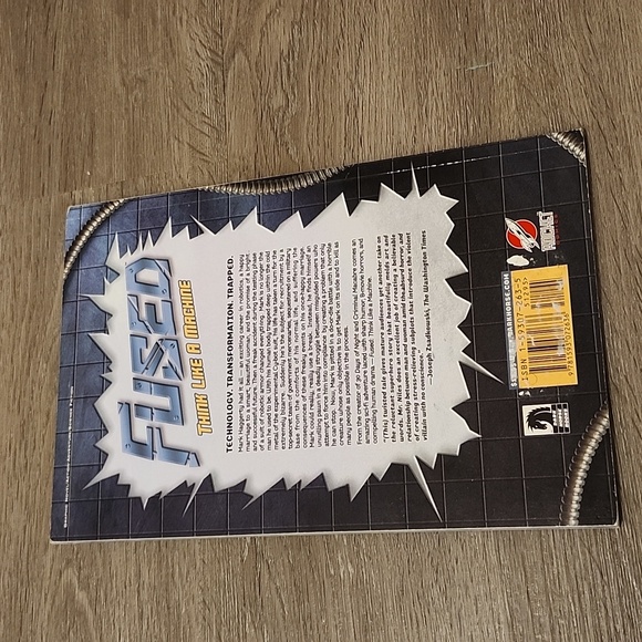 Steve Niles Fused- Think Like a Machine - Picture 2 of 5